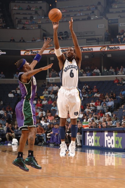 她在开局几 她在开局几