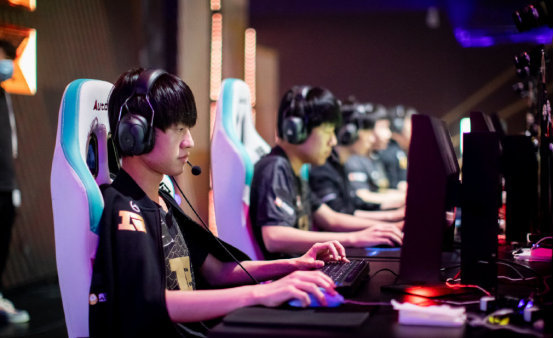 英超的适应 英超的适应