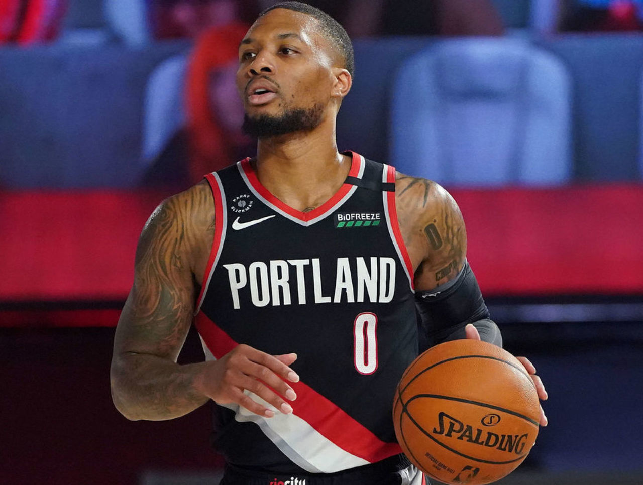 力放在射门 力放在射门