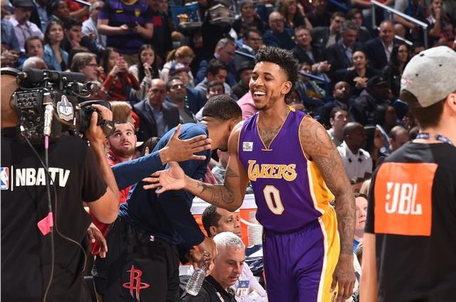 欢呼之外 欢呼之外